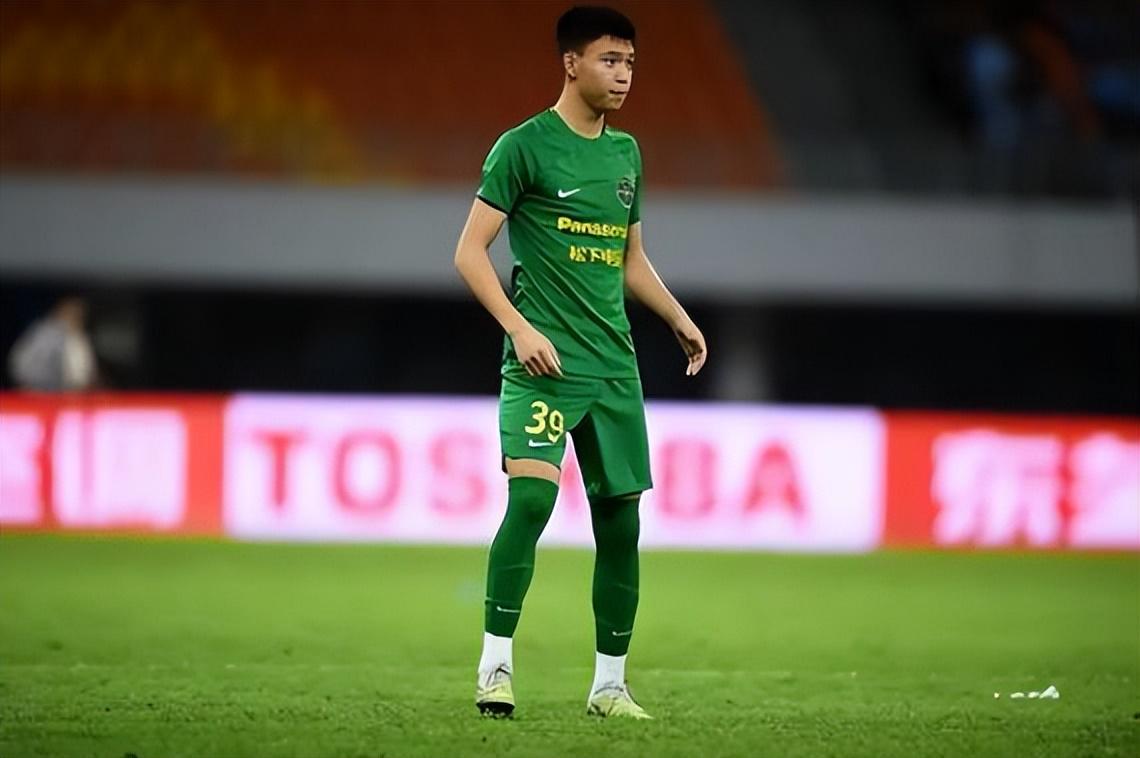 世界杯官方客户端入口-村超冠军队球员能不能进国足?邵佳一首次公开给出答案,引发热议