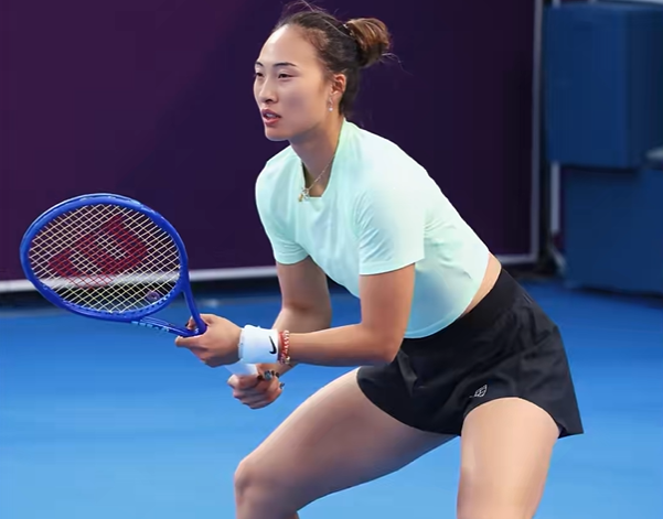 世界杯手机观看-郑钦文确认复出!首秀时间曝光,短短17天签下2份代言,年入超2亿